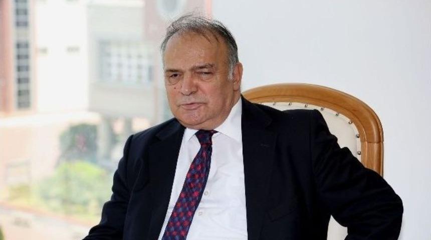 Ad&uuml;, Avni &Ouml;zg&uuml;rel&rsquo;i Ağırladı