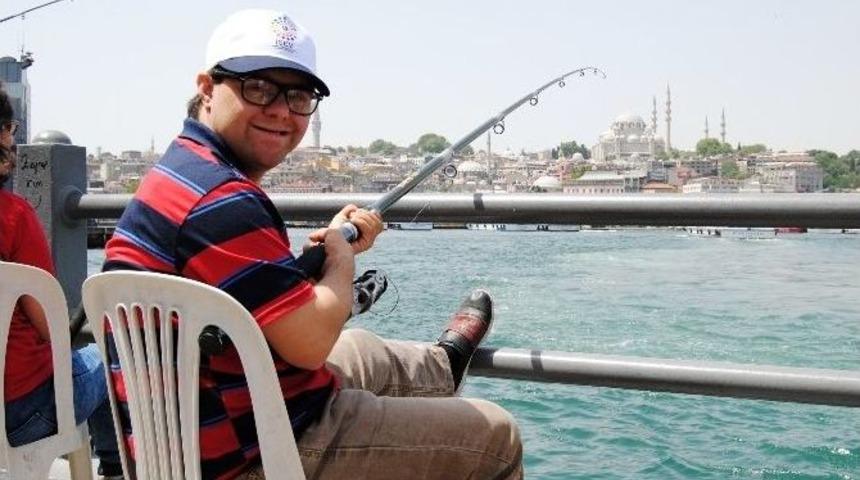 Engelliler Balık Tutma Şenliğinde