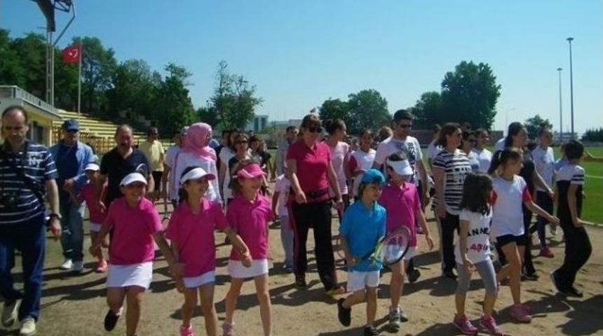 &lsquo;ailemle Spor Yapıyorum&rsquo; Projesi Tekirdağ&rsquo;da Hayat Buldu