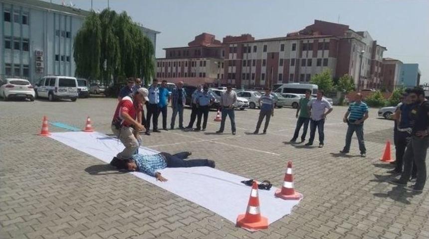 Polislere Meslek İ&ccedil;i Eğitim