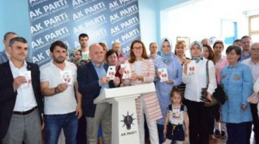 Ak Parti Teşkilatları Lokum Dağıttı