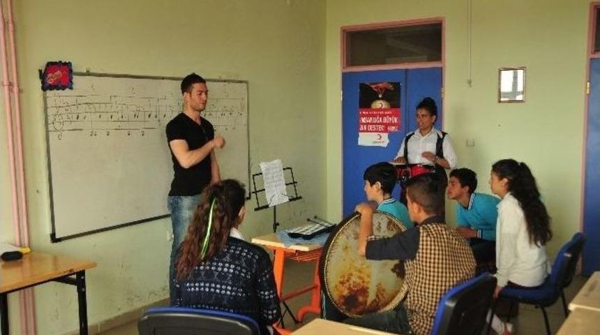 İşitme Engelli &Ouml;ğrenciler Engel Tanımadı