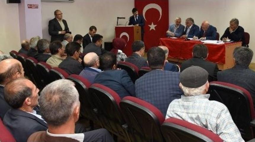 Başkan Sekmen Oltu&rsquo;da Muhtarlarla Buluştu
