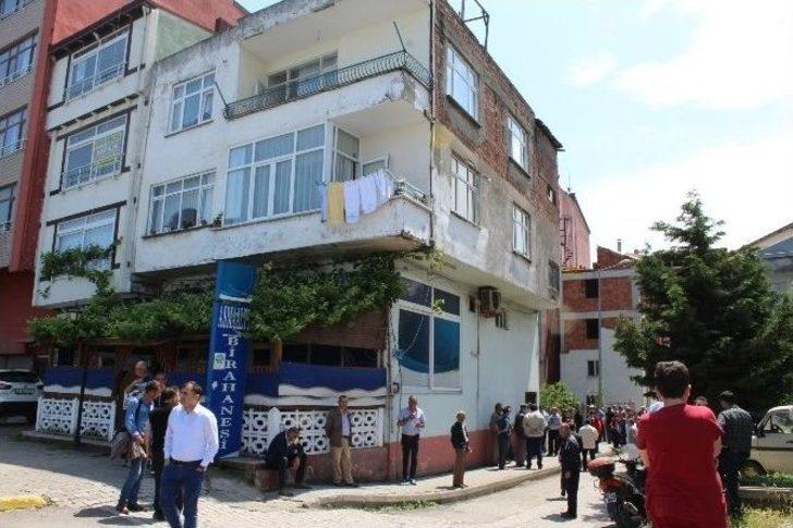 Yeni Evli Genç Kendini Astı G3