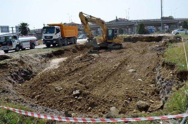 K&ouml;pr&uuml;l&uuml; Kavşak Bayrama Yetişecek 1