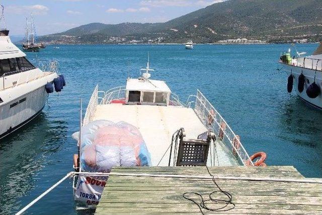 Bodrum’da 200 Bin Liralık Tur Teknesi Battı