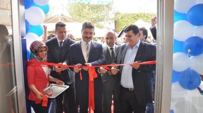 Sorgun&rsquo;da Yeni Bir Mobilya Mağazası T&ouml;renle Hizmete A&ccedil;ıldı