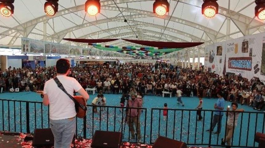 Trabzon R&uuml;zgarı Bursa&rsquo;yı Sardı