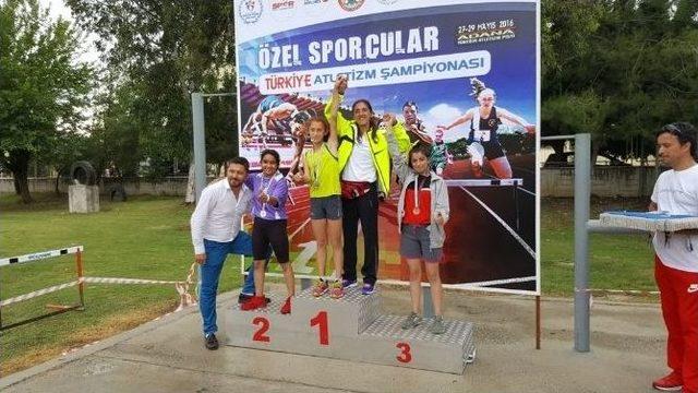 Burhaniye’de Özel Sporcular Yeniden Başardı