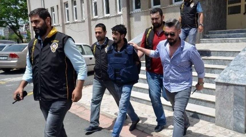 Katil Zanlısı &Ccedil;elik Yelekle Adliyeye &Ccedil;ıkarıldı