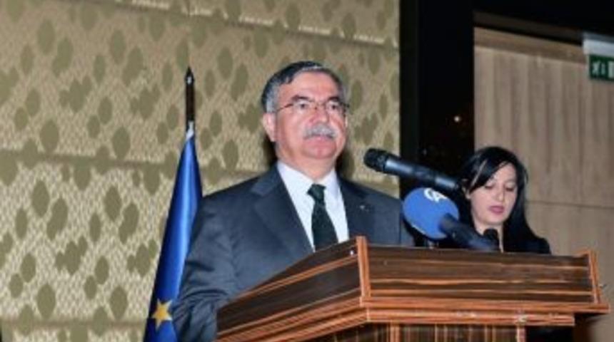 Bakan Yılmaz, Hırvatistan Milli G&uuml;n&uuml;&rsquo;ne Katıldı