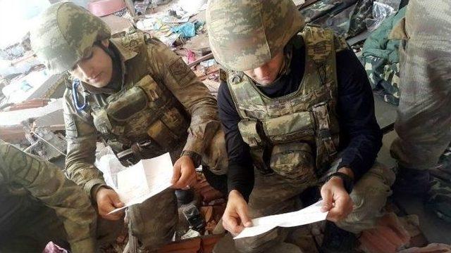 Polis Ve Askerlere Yazılan Mektuplara Cevap Geldi