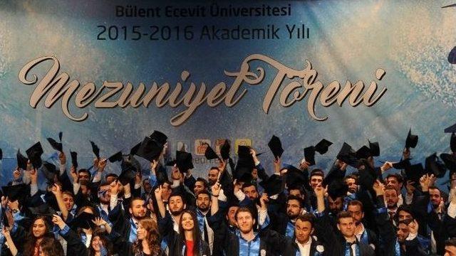 Beü’de Mezuniyet Coşkusu