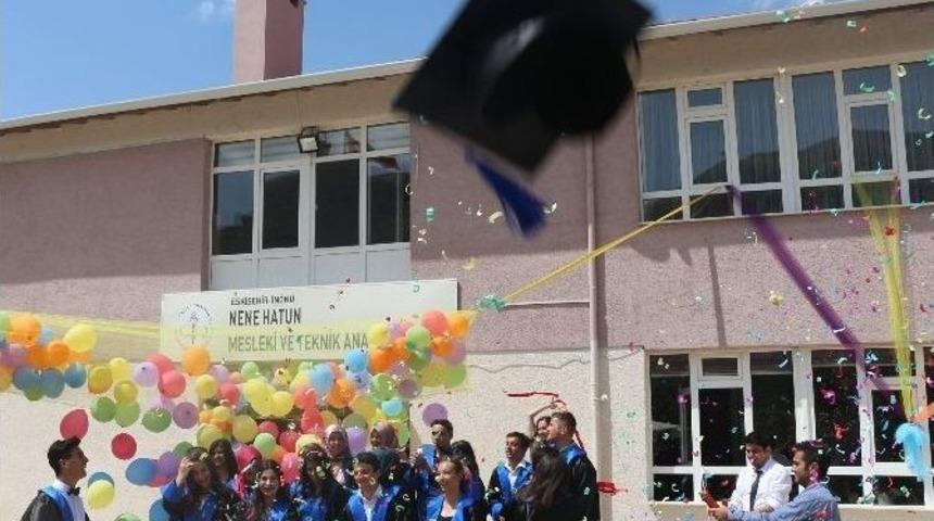 Nene Hatun &Ouml;ğrencileri Kep Attı