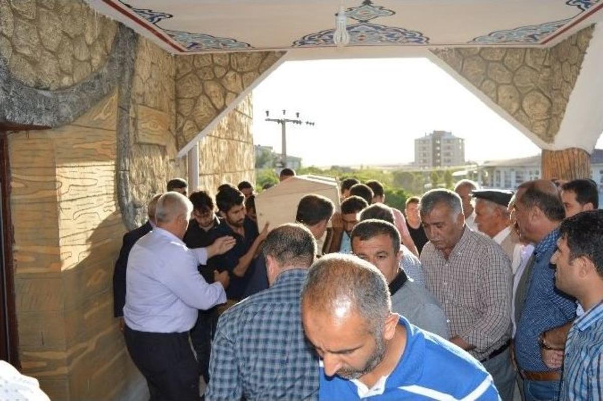 Silopi&rsquo;de Cenazeler G&ouml;zyaşları Arasında Toprağa Verildi