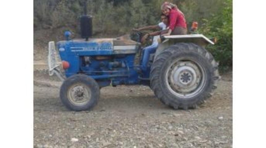 Mersin&rsquo;de Trakt&ouml;r Kazası: 1 &Ouml;l&uuml;, 1 Yaralı