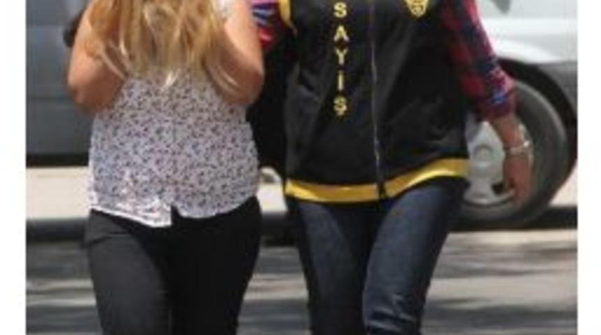 Erkeklere &Uuml;niversiteli Kadın Tuzağı