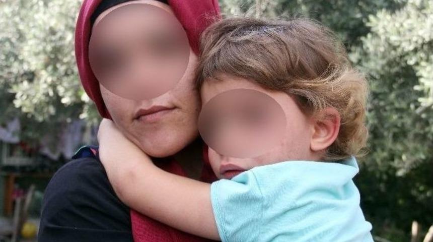 Kızını &Ccedil;&ouml;p Kamyonuna Atan Baba Dolandırıcılıktan Cezaevine Girdi