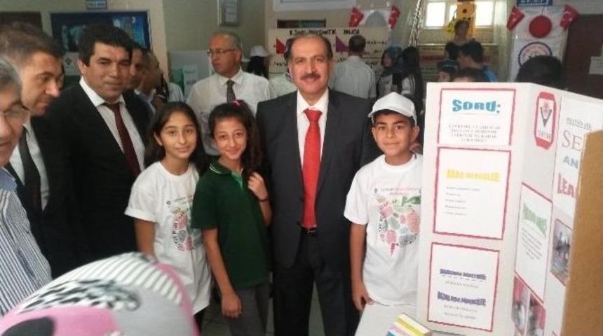 Seyhan Cumhuriyet Ortaokulu&rsquo;nda Bilim Fuarı