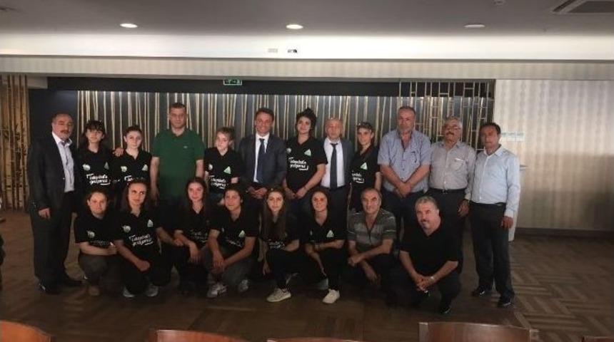 &ldquo;ma&ccedil;ka&rsquo;dan &Ccedil;ıktım Yola Projesi&rdquo; İle İl&ccedil;edeki Yetim Ve &Ouml;ks&uuml;z &Ouml;ğrenciler İstanbul&rsquo;a Geziye G&ouml;nderildi