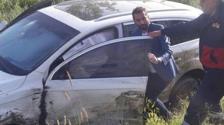 Otomobil Şarampole Devrildi : 1 Yaralı