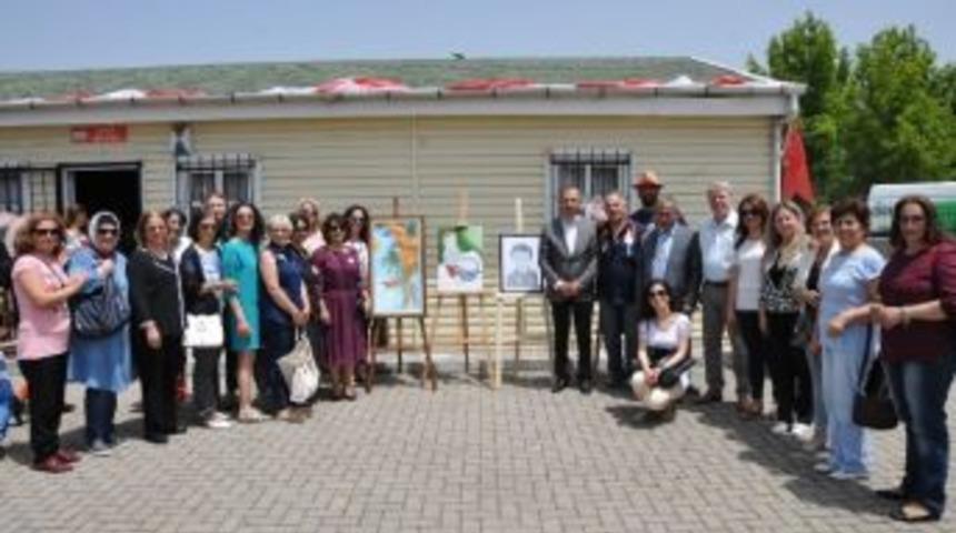 İzmek En B&uuml;y&uuml;k Halk &Uuml;niversitesi