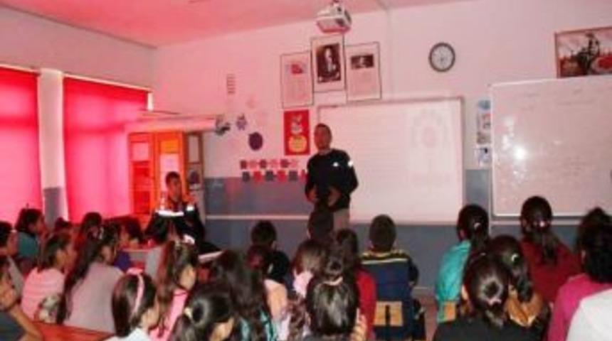 Bartın Afad Okullarda Yoğun Mesaide