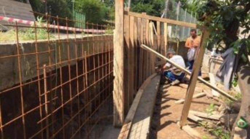 Kartepe Sokaklarında Toprak Kaymalarına &Ouml;nlem