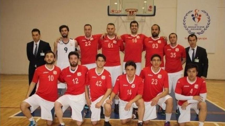 Bilecik Belediyespor Başantren&ouml;r&uuml; Yeşer Karabulut Sezonu Değerlendirdi