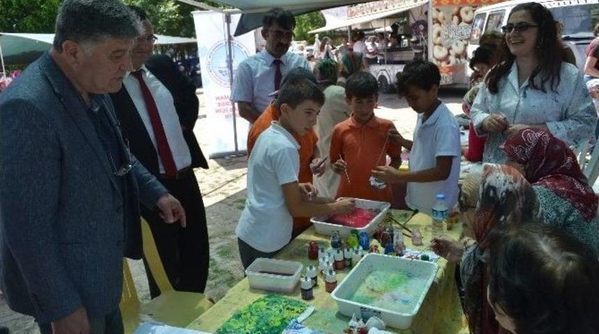 Ayvacık&rsquo;ta &Ouml;ğrenme Şenliği D&uuml;zenlendi