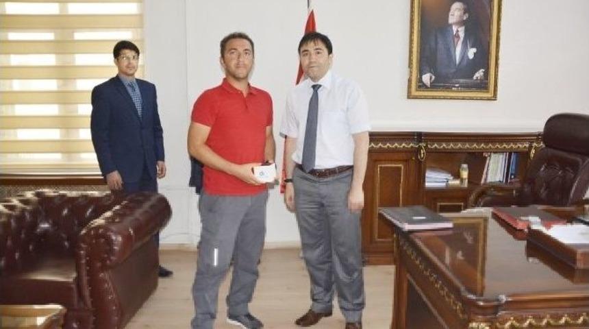 Kaymakam Huzeyfe Citer Başarılı Sporcuları &Ouml;d&uuml;llendirdi