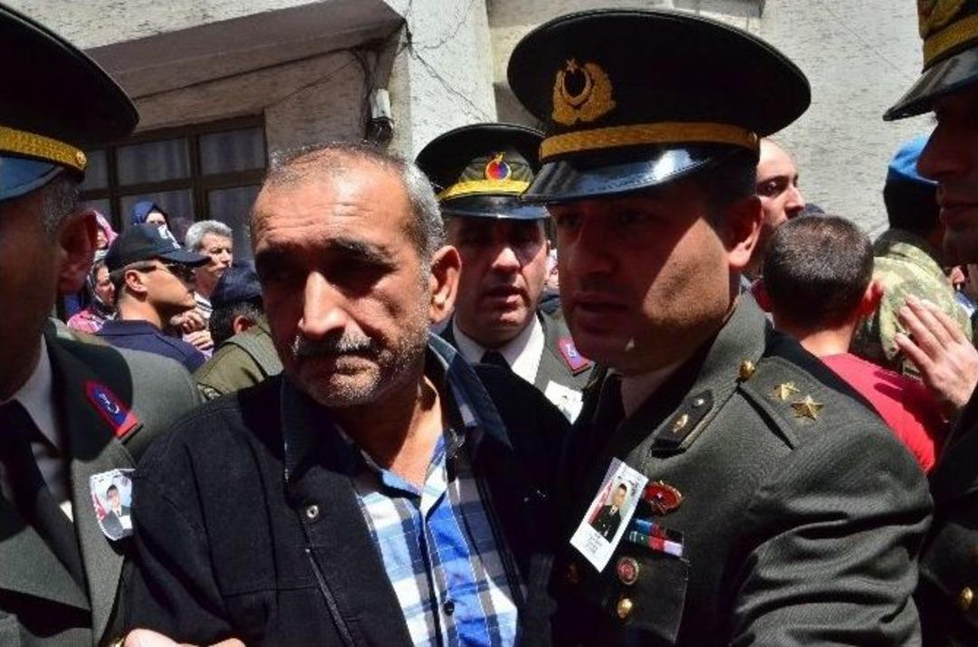 Şehit Uzman &Ccedil;avuş Okan Korkut&rsquo;un Cenazesi Baba Evine Getirildi