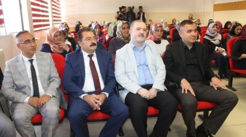 Tuşbalı Kadınlar Sertifikalarını Aldı