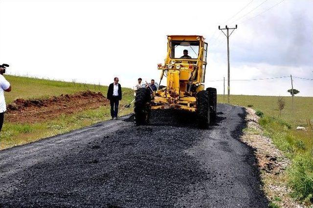 Büyükşehir Arapgir’de Yol Yapım Çalışmaları Devam Ediyor