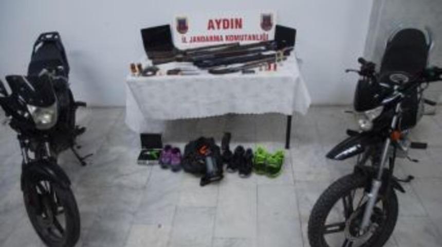 S&ouml;ke&rsquo;de Jandarma Ve Emniyetten Ortak Operasyonu: 3 G&ouml;zaltı