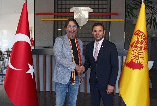 Göztepe Okan Buruk’a Emanet