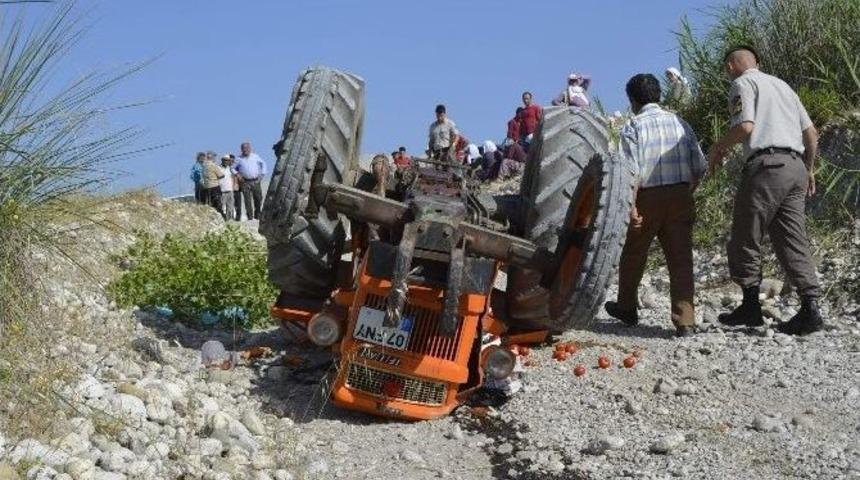 Seydikemer&rsquo;de Trakt&ouml;r&uuml;n Altında Kalan Kadın &Ouml;ld&uuml;