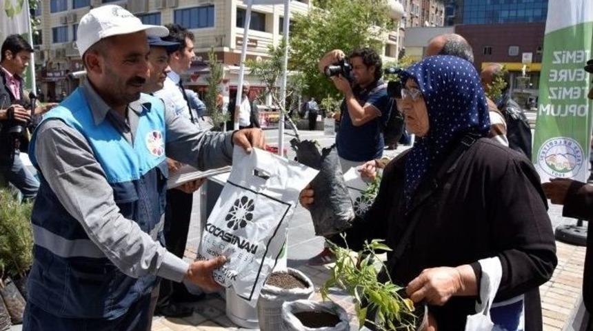 Kocasinan Belediyesi Çevre Dostı Stant Açtı