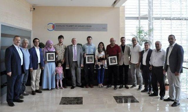 Antalya Ve Cicek Festivali Fotoğraf Yarışmasının Ödülleri Verildi