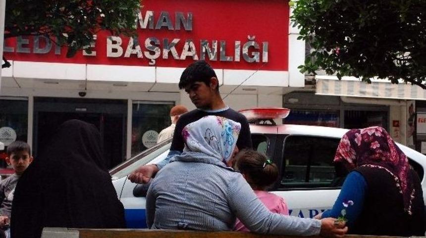Dilencilerin Y&uuml;zs&uuml;zl&uuml;kleri G&ouml;renleri Şaşırtıyor