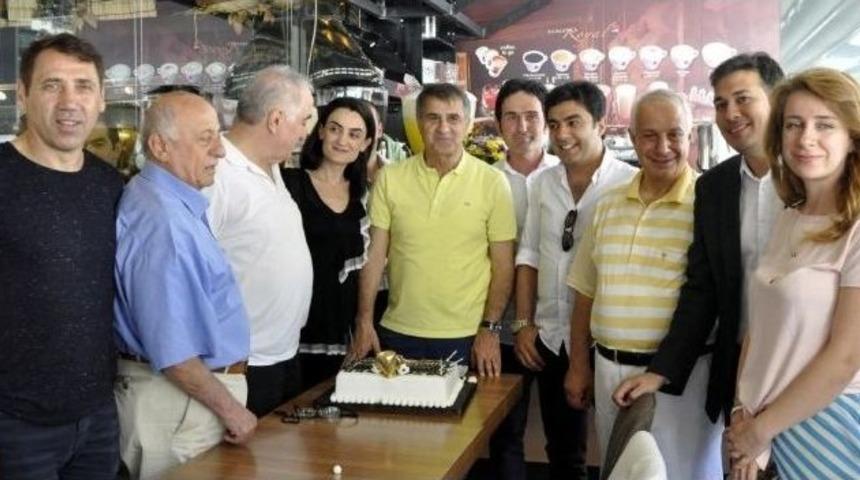 Şenol Güneş’e Sürpriz Doğum Günü