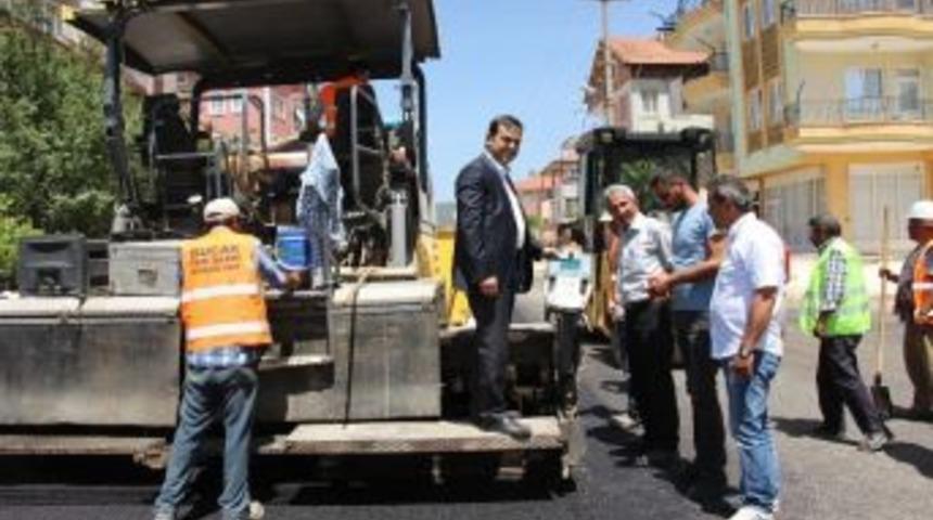 Başkan Mutlu, Asfalt &Ccedil;alışmalarını İnceledi