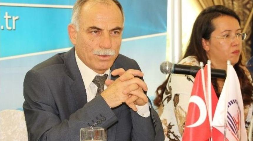 Rekt&ouml;r Akan 8 Yılını Anlattı