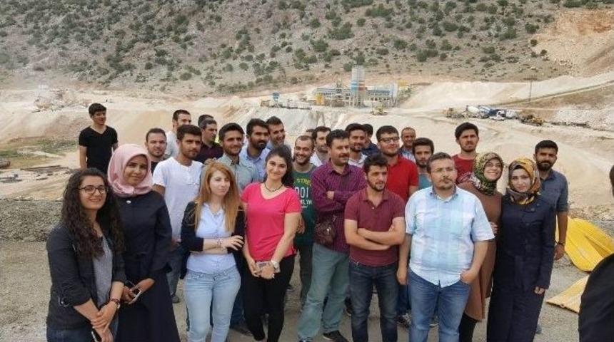 &Uuml;niversite &Ouml;ğrencileri Ardıl Barajı İnşaatını Gezdi