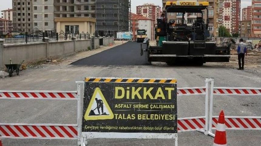 Talas Mevlana&rsquo;da Yeni Yollar Asfaltlanıyor