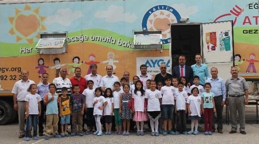 T&uuml;rkiye Eğitim G&ouml;n&uuml;ll&uuml;leri Vakfı Eğitim Tır&rsquo;ı D&ouml;rtyol&rsquo;da