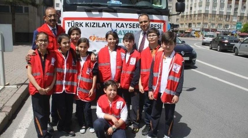 Tekden Koleji &Ouml;ğrencilerinin Topladığı Yardımlar Yola &Ccedil;ıktı