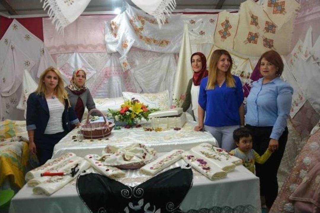 Malatya&rsquo;da, &rsquo;&ouml;ğrenme Şenlikleri Ve El Emeği G&ouml;z Nuru Sergisi&rsquo; A&ccedil;ıldı