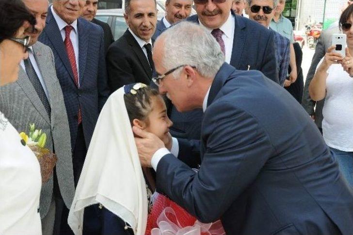 Öğrenciler Mehmet Akif’in Şiiriyle Ödüllendirildi G2