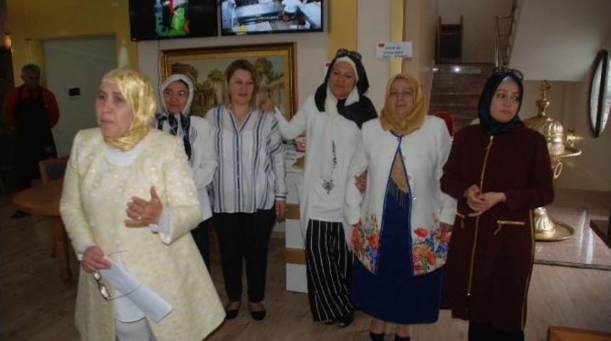 Eğitim G&ouml;n&uuml;ll&uuml;s&uuml; Kadınlar Ramazan Ayında Yoksul Ailelere Misafir Olacak